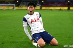  莱万多夫斯基老婆 